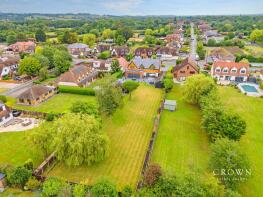Groombridge, Church Road, Ramsden Bellhouse, Billericay CM11 1RN