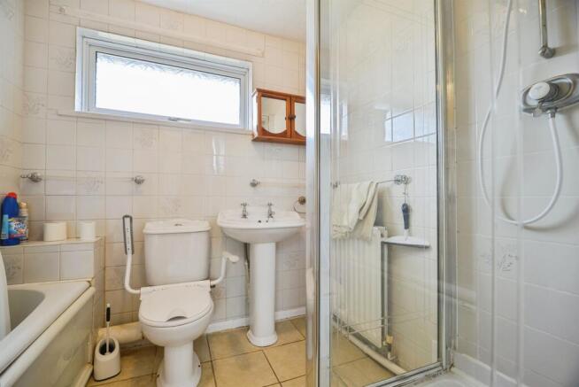3 bed Detached Bungalow for sale Image 12