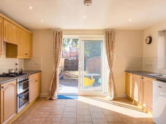 2 bed Semi-Detached for sale Image 7