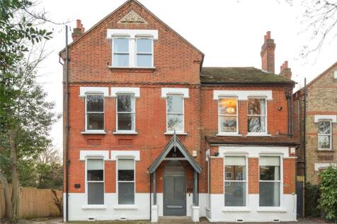 Border Crescent, London, SE26