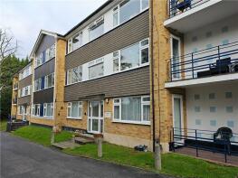 9, Trenholme Court, Beechwood Road, Caterham CR3 6NQ