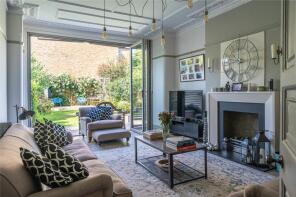 40, Braxted Park, London SW16 3DU