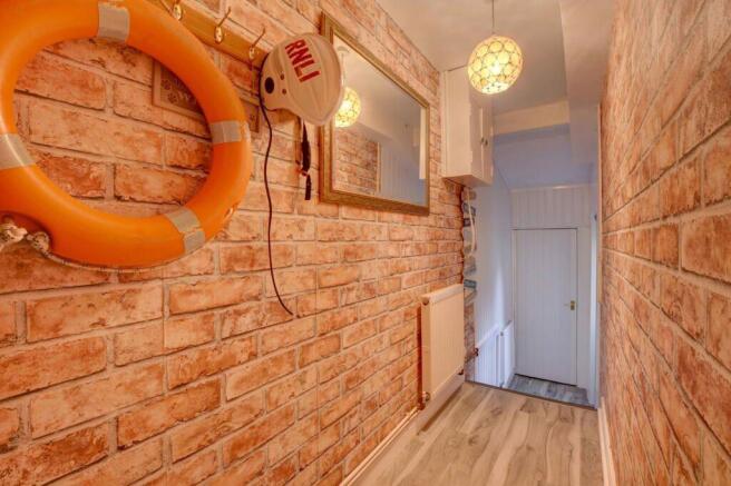 3 bed Town House for sale Image 5