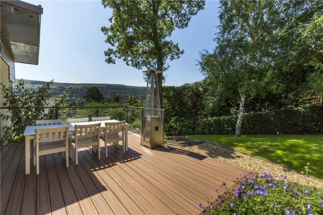 Al Fresco Dining