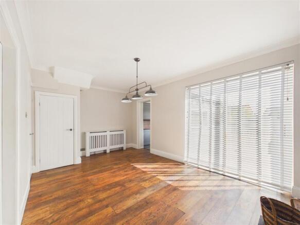 3 bed Terraced for sale Image 4