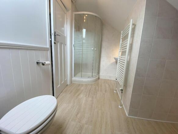 F/F Shower Room