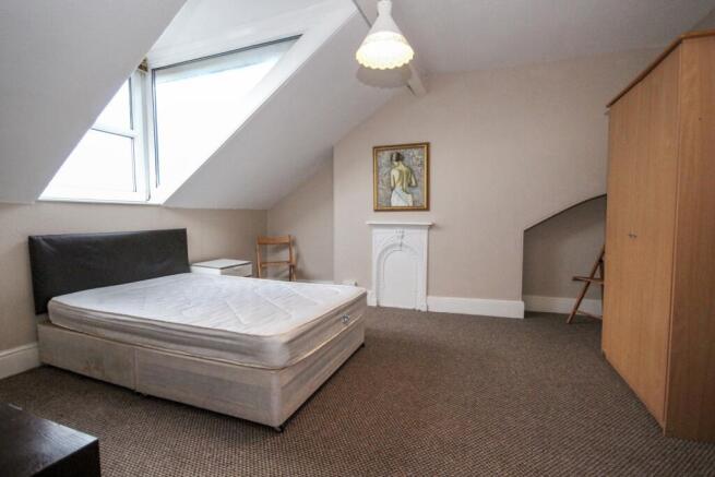 1 bed Flat to rent Image 4