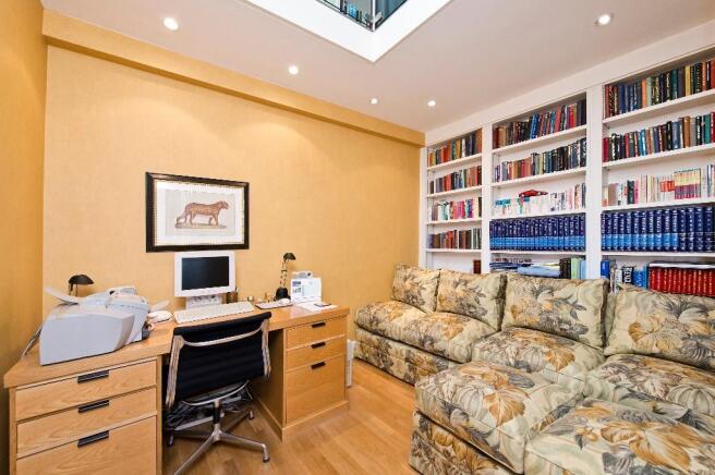 Photo 8