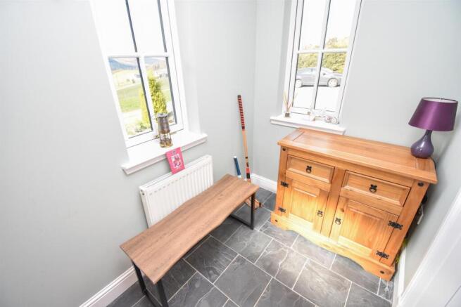 ENTRANCE PORCH (2).jpg