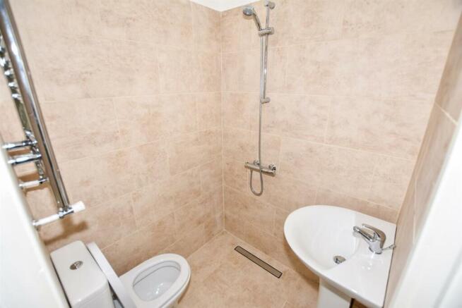 EN-SUITE SHOWER/WET ROOM
