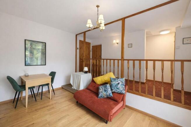 2 bed Terraced for sale Image 6