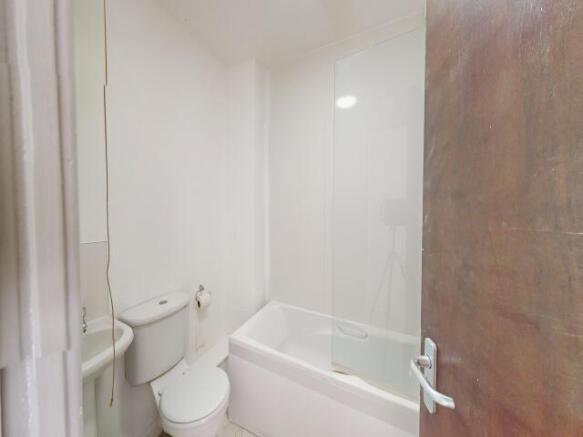 3 bed Not Specified to rent Image 5