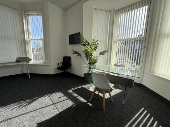 1 bed House Share to rent Image 4