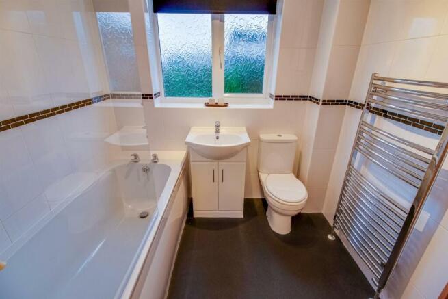 BATHROOM/W.C.