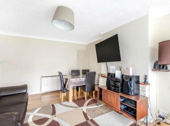 Fairbourne House, Bourne Avenue, Hayes, Middlesex, UB3 1QX photo 3