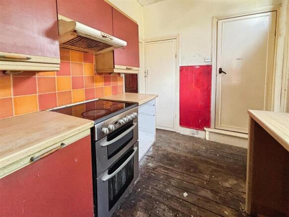 3 bed Terraced for sale Image 6