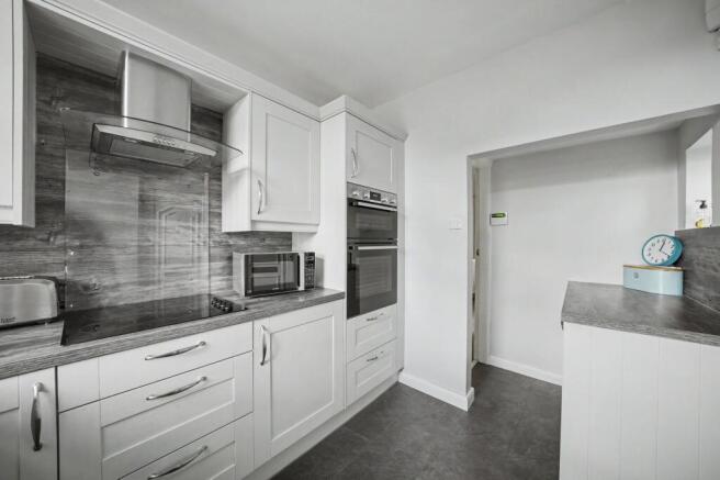 3 bed Semi-Detached for sale Image 10