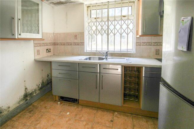 3 bed Bungalow for sale Image 4