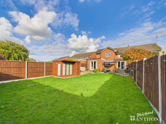 CAM03218G0-PR0805-STILL006