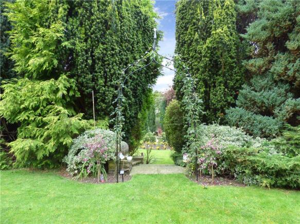 Mature Borders