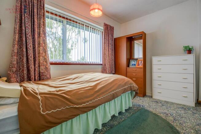 3 bed Semi-Detached for sale Image 12
