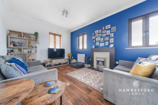 Emerald Crescent, Sittingbourne - Lounge