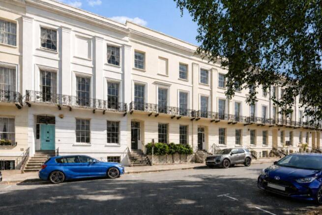 27 Imperial Square