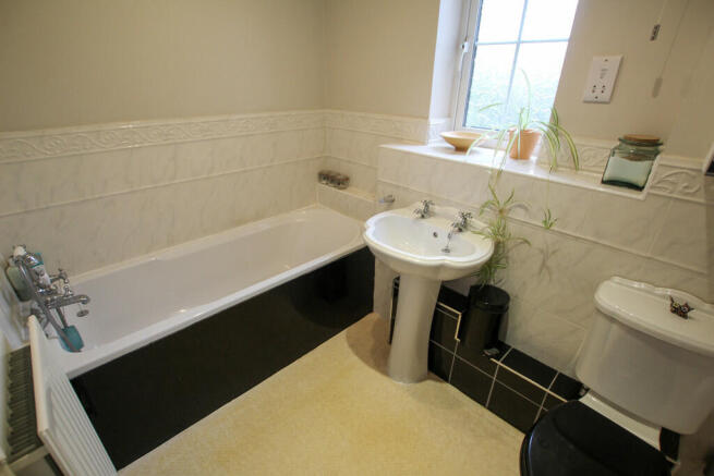 Family Bathroom.