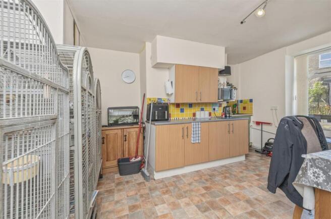 2 bed Terraced for sale Image 4