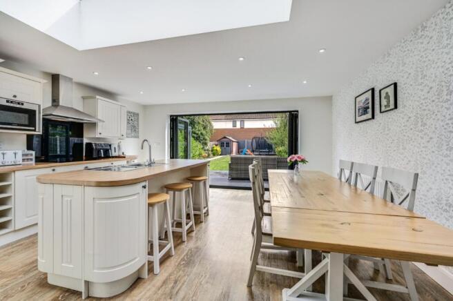 Kitchen/Breakfast