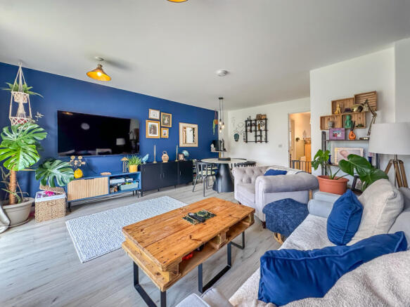 20250929_092939240_iOS_edited