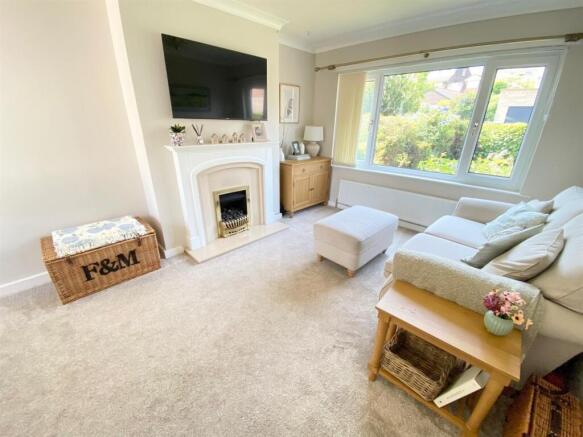 lounge area.jpg