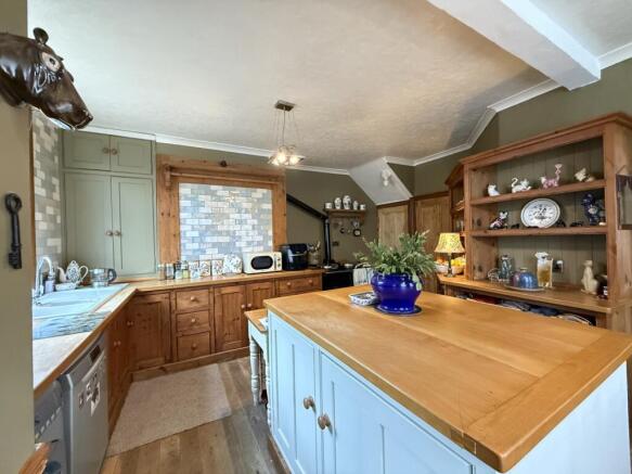 4 bed End of Terrace for sale Image 4