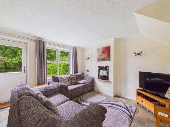 2 bed Cottage for sale Image 3
