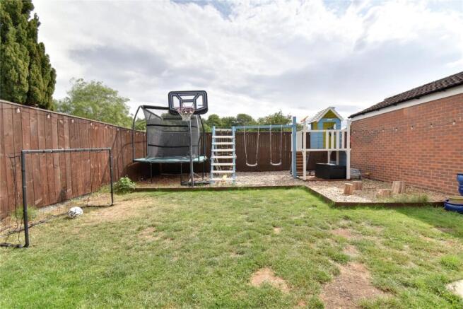 3 bed Semi-Detached for sale Image 12