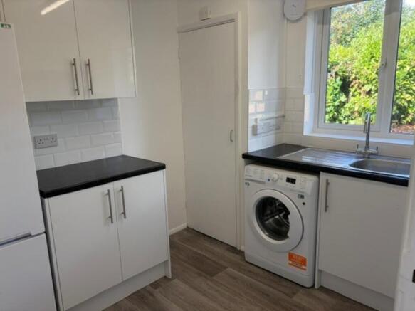 14 eady kitchen 2