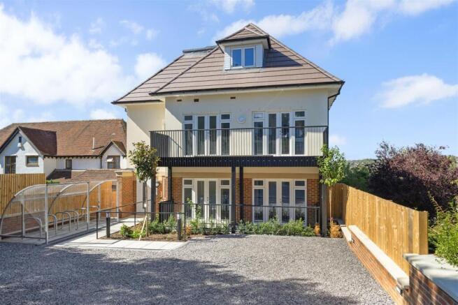 114528_Flat-1-8-Coulsdon-Road-2.jpg