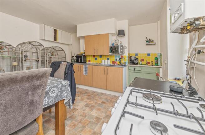 2 bed Terraced for sale Image 6