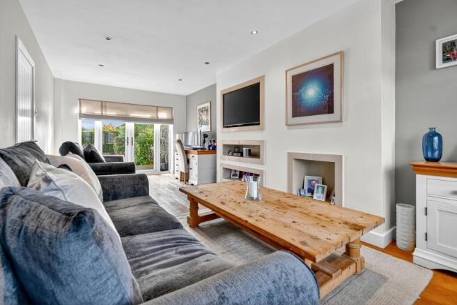3 bed Semi-Detached for sale Image 5