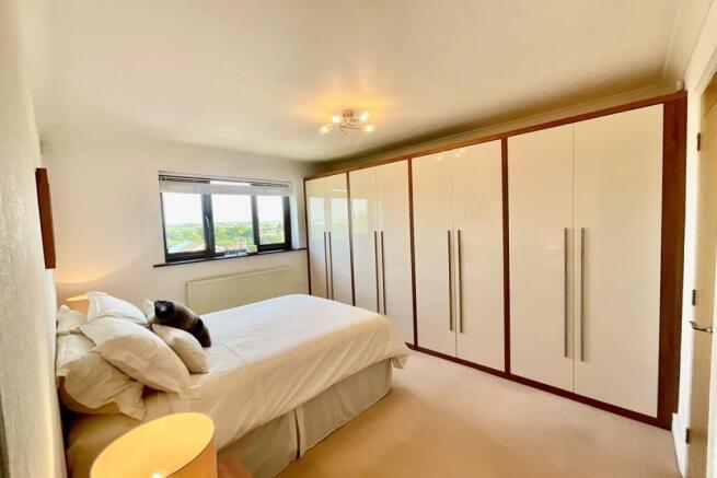3 bed Bungalow for sale Image 12