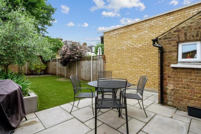 Large West Facing Garden