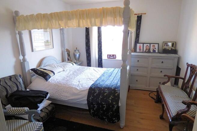 Photo 6