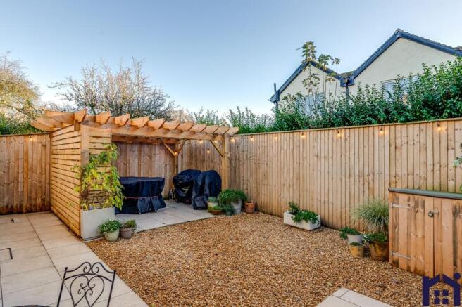 Side garden