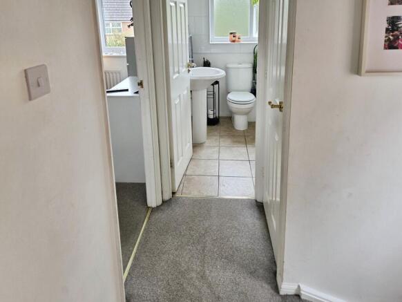 2 bed Semi-Detached for sale Image 8