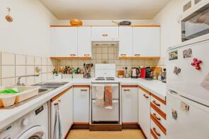 9, St Ives, Belloc Close, Pound Hill, Crawley RH10 3RY