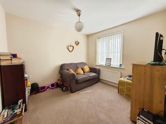 4b6fd5c4--49EA-A2...