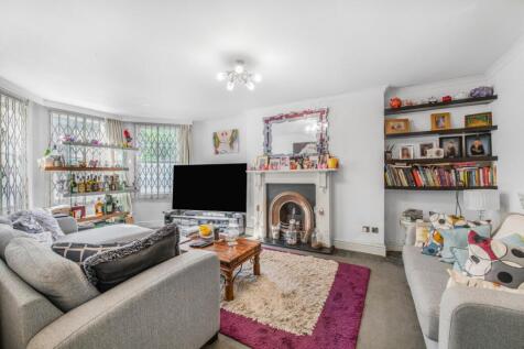 Christchurch Avenue,
Brondesbury, NW6