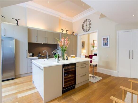 Kitchen/Dining