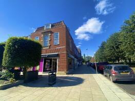 Flat 3, 14 Windsor House, Howardsgate, Welwyn Garden City AL8 6DJ