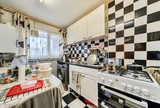 1416468-9-699c5e5...